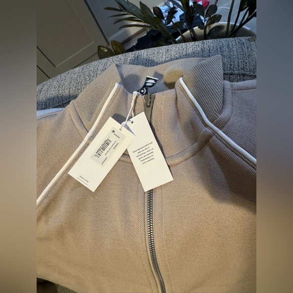 SPANX AirEssentials Pique Full Zip Track Jacket + Straight Leg Pant - NWT - Picture 6 of 11